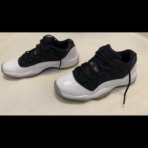 Jordan 11 Retro Reverse Concorde Tuxedo